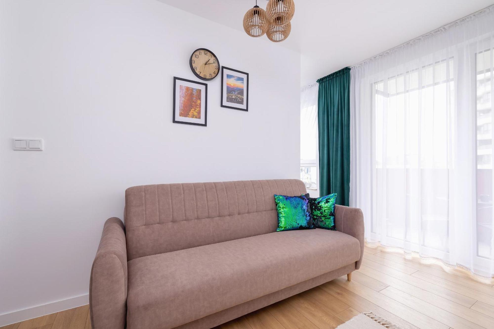 Apartment Stylish Near Tauron Arena By Rent Like